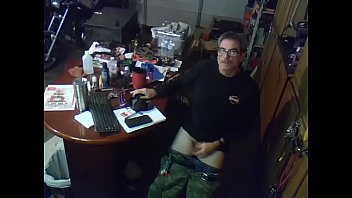 Preview 1 of Yt Mia Khalifa - just a little jerk session in garage