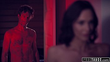 Preview 3 of Cewek Ngemut Kontol - PURE TABOO Emily Willis Is Stalked And Fucked At The Cabin