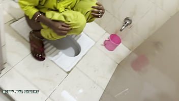 Preview 1 of Dubai Aunty Hard Fucking Xvideos - Beautiful Indian bengali bhabhi having sex with neighbour Best Indian web series sex