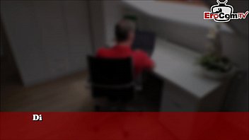 Preview 1 of Coworkers Lesbian - Gro&szlig_e schlanke deutsche Frau mit natur titten fickt und bekommt einen creampie im stehen