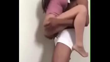 Preview 2 of Double Penetration Elsa Jean - Morena sentando no neg&atilde_o