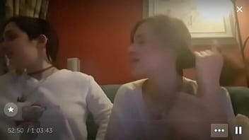 Preview 3 of Jappan Xnxx - [ESPA&Ntilde_A] BBsitas se besan por Periscope PT.2