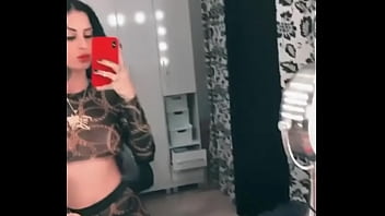 Preview 2 of Blonde Blows Bbc Club - Tati zaqui mostrando a teta com roupa transparente
