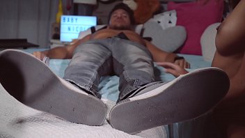 Preview 1 of Live Vidon - SUBMISSIVE b. NICOLS LICKS MY SOLES AND TOES WHILE FUCK ANDY STONE AND HE FUCKS ON HER SOLES,  THEN SHE LICK IT - SHORT VERSION-