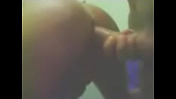 Preview 1 of Xxx Sexy Mouth Pissing - Leitado pelo colega de est&aacute_gio