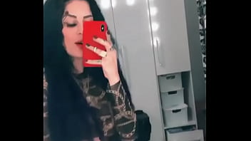 Preview 3 of Sunny Leone And Dog Sexy Video - Tati zaqui com roupa transparente mostrando a teta