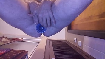 Preview 4 of Voyeur En Consultorio - Inflatable butt plug,  dildo,  ass snot