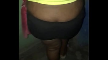 Preview 2 of Afro Look - Booty walk