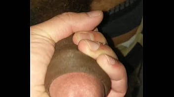 Preview 4 of Twon Porn - Punhetando o Mendigo Cafu&ccedil_&uacute_ no Banheiro 2