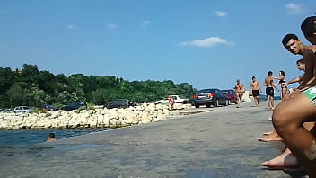 Preview 3 of Joy69 Net - Mala marcando na praia
