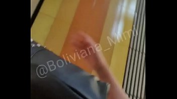 Preview 3 of Apu Biswas Xxx Videocom - Sem calcinha no metr&ocirc_