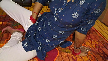 Preview 1 of Porn Xxx Video Indian Hindi - First Night Of A Newly Married Desi Beautiful Hot Indian Wife Fucked By Husband