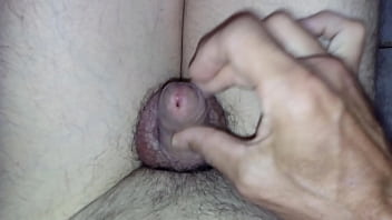 Preview 4 of Memek Cewek Gendut Mulus - Gozando nas pr&oacute_prias bolas