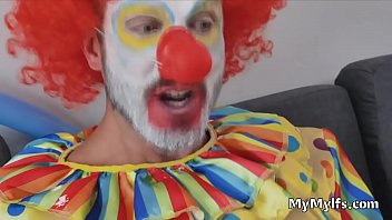 Preview 2 of Cuore Di Mamma - Milf sucks thick clown dick after bday party