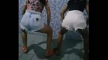 Preview 2 of Sassy Mandy - Raparigas rebolando