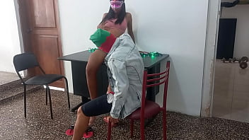 Preview 4 of Phim Se Hd - HOMEMADE INDIAN PORN!! THE OWNER OF THE COMPANY ASKS THE INNOCENT WORKER TO DANCE ON HIS DESK TO EARN A PAY RAISE. THE BOSS IS A DAMN GUY