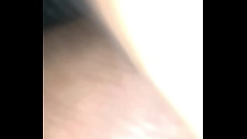 Preview 1 of Piss En Toilet - 1st time anal