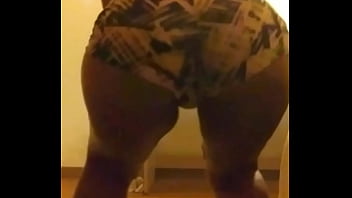 Preview 3 of Alxe Mea - Phat Butts Twerk for Dick