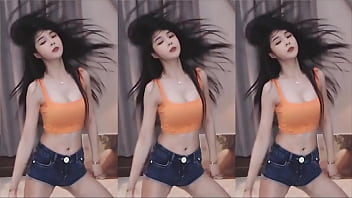 Preview 2 of Meet Aunt - G&aacute_i Trung Quốc nhảy vũ điệu ph&ecirc_ cần