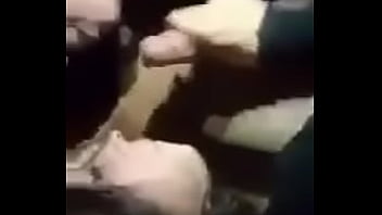 Preview 4 of Sex Pouna - Sal&iacute_ de fiesta con dos amigas y as&iacute_ terminamos