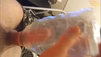Preview 3 of Mumon Xxx - Hot Fucking Gatorade Bottle And Cum