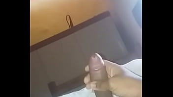 Preview 2 of Aja1 - Algu&eacute_m pra mamar ?