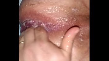 Preview 4 of Katie Kox Bdsm - Metendo o tubo de creme no cuzinho