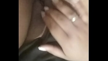 Preview 1 of Nisht Frees Bra Sex - Novinha de calcinha pequena