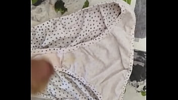 Preview 3 of Mal To Male - corrida en bragas de mi mujer 59 (cum in pants of my wife)