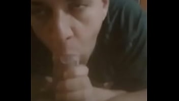 Preview 3 of Alon My Mama - Ativo malvado  me deu leitinho na boca
