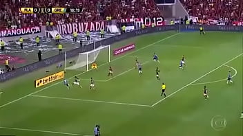Preview 1 of Mega Rain Cuckold - FLAMENGO ATOLANDO O CU DO GR&Ecirc_MIO