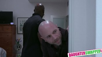 Preview 2 of Sexmex Marisol Aranda - Anne Amari,  Kendra Cole Interracial Prom Pussy