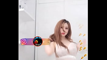 Preview 2 of Step Mom Wild Step Doughter - Em h&agrave_ nhảy show bigo live