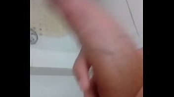 Preview 2 of Kids Vs - Pedido da contatinho para bater uma para ela e enviar