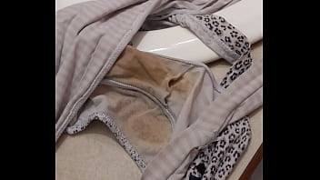 Preview 1 of Sex Barzear Big Boobes - Cumming in dirty panties