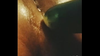 Preview 4 of Sexy House Calls - Dando prazer rico para sua bunda com um pepino