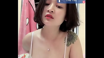 Preview 2 of Teens Desi - Em chie trần ngực đẹp tuyệt trần