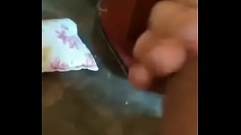 Preview 2 of 18 Mom Xxx - Novinho se masturbando e gozando pra mim por v&iacute_deo