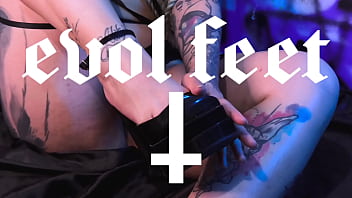 Preview 1 of Anti And Son Pron - Medusa&#039_s Foot Tease