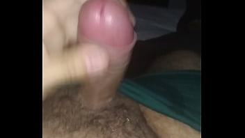 Preview 4 of Los Simbson - Safado batendo uma punheta e gozando. Quero que s&oacute_ mulheres comentem
