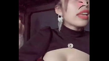Preview 2 of Sister Bros - &Aacute_o l&oacute_t b&oacute_p nghẹt hai bầu v&uacute_ em teen