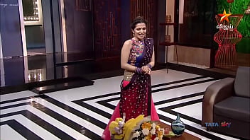 Preview 1 of Swecth Daugter - Tamil Hot Anchor DD Hip Show