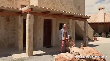 Preview 2 of Arab Guy Fuck Mature Filipina - Candice Demellza,  Fuck in the Sun