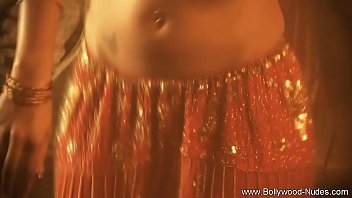 Preview 1 of Amateur Suzan - Love This Indian Princess Naked