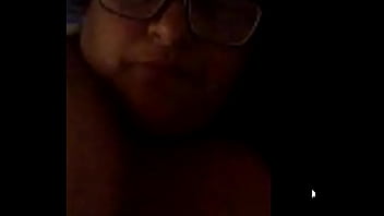 Preview 3 of Mom Cfnm Party For Shy Daughter - Sexy mulher brincando na buceta dela