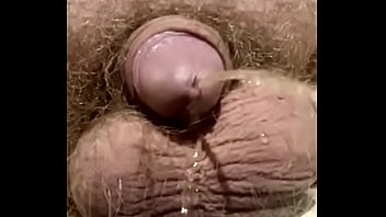 Preview 3 of Vajina Rapada - No hands small dick piss