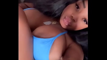 Preview 2 of Porn Usa Porno Video - Give me a kiss  - Update #446 (2024-11-