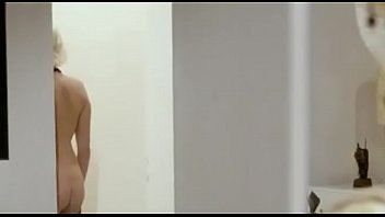 Preview 4 of Marina Visconti Lucie Wilde - Aberraciones sexuales de una rubia caliente