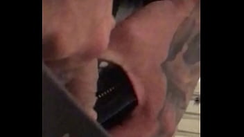 Preview 2 of Sex Andys - Roludo tatuado