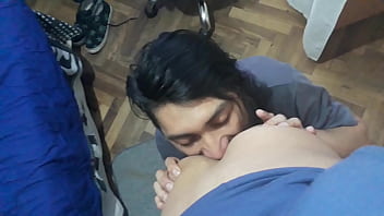 Preview 2 of Cum Inside Sandals - Me chupa el culo